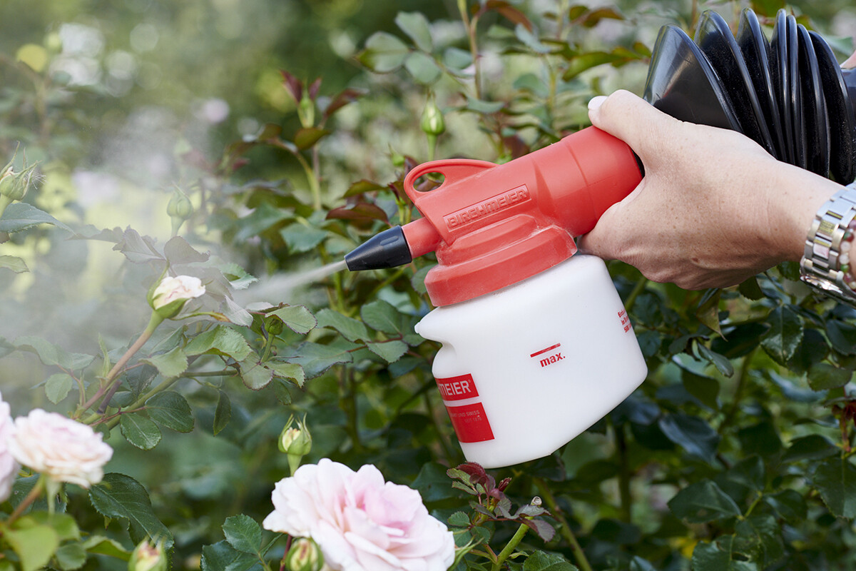 Suflător praf BOBBY cu pompă, manual