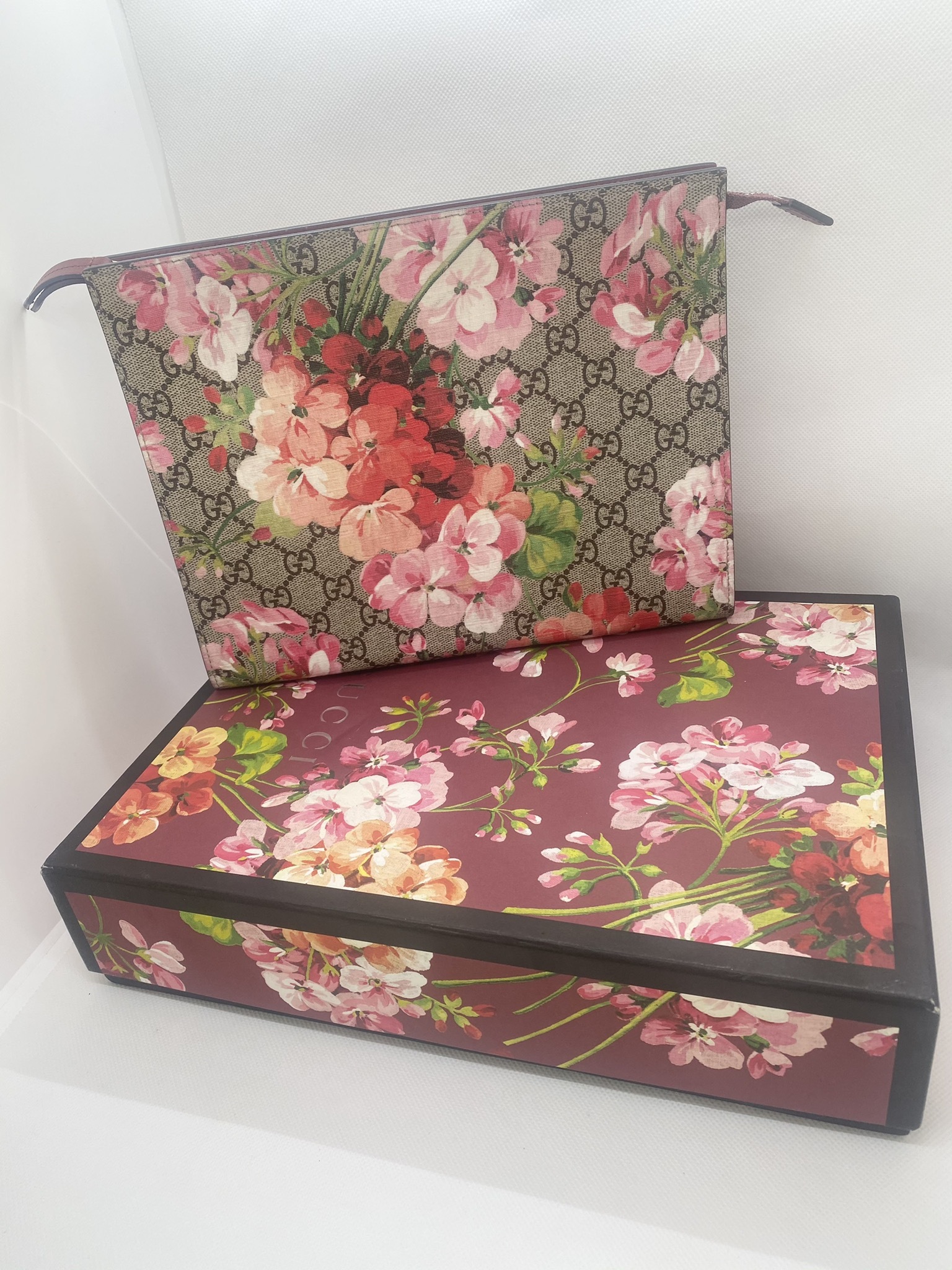 Gucci Flowers Clutch - Designer WishBags