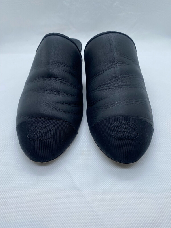 Chanel Mules 39