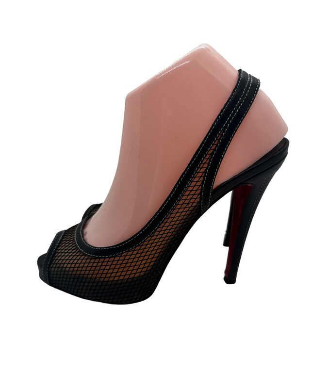 Christian Louboutin Heels 38