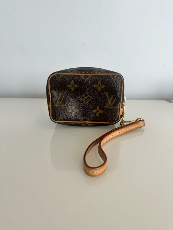 Louis Vuitton Wapity Bag
