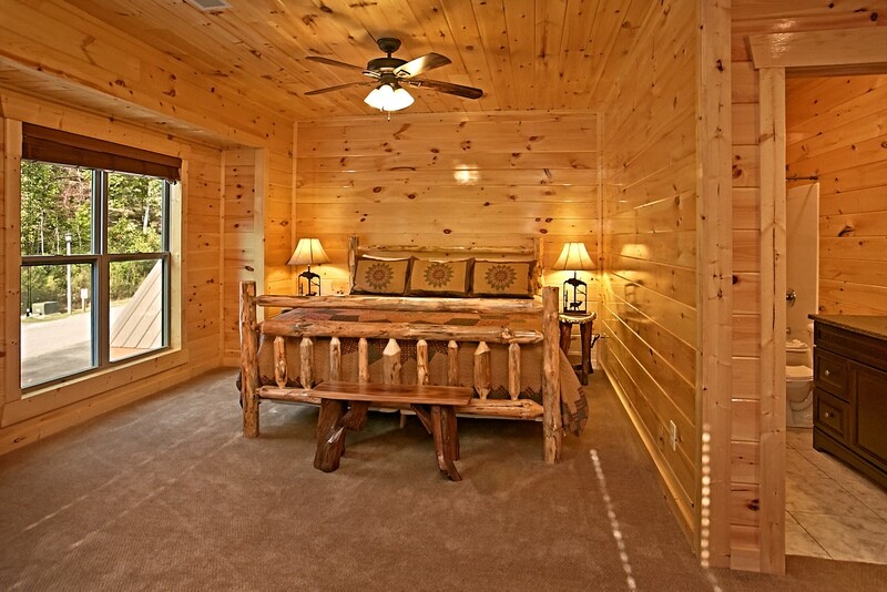 Bedroom 11 (King w/ futon)