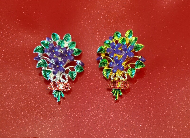 African Violet Bouquet Lapel