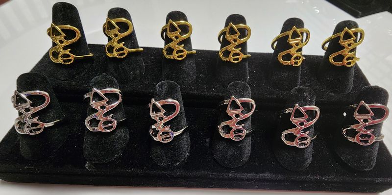 Unique Adjustable Symbol Rings