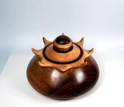 Large Handcrafted Walnut Bowl with Carved Birch Lid – Artisan Decorative Storage Vessel, decorative woodwork, Unique wood gift Large Handcrafted Walnut Bowl with Carved Birch Lid – Artisan Decorative Storage Vessel, decorative woodwork, Unique wood gift