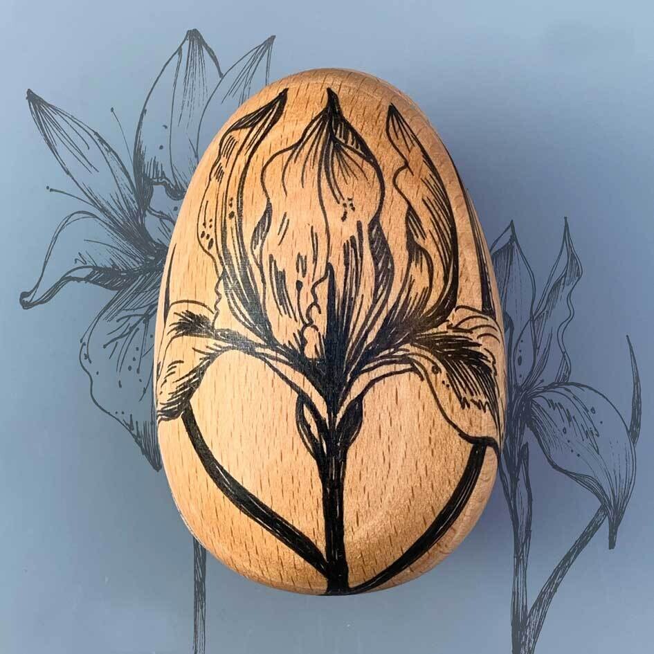 Decorative Wooden Eggs - Iris