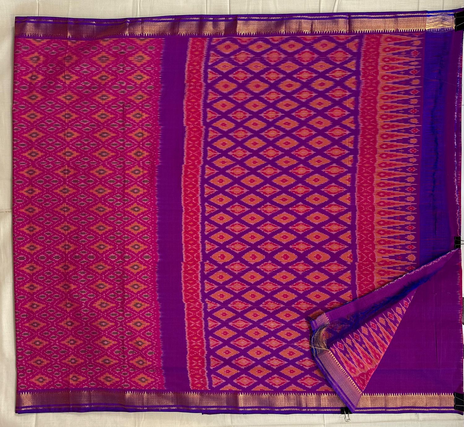 Ikkath Sico Saree Small Kaddi Border with Blouse