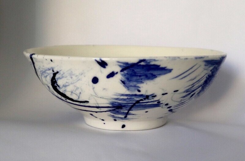 Serving bowl.20cm d. Porcelain