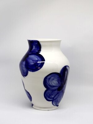 Flowers vase 17cm high. Porcelain