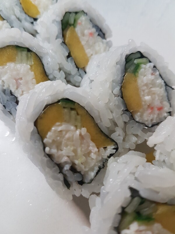Mango California Roll