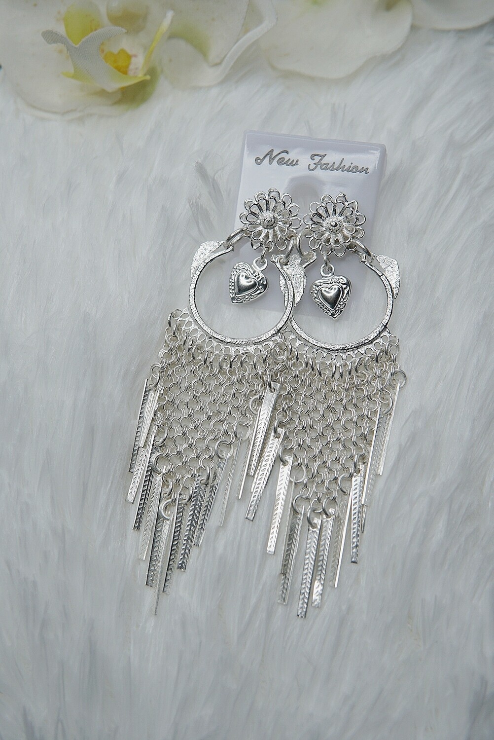 Chandelier earring
