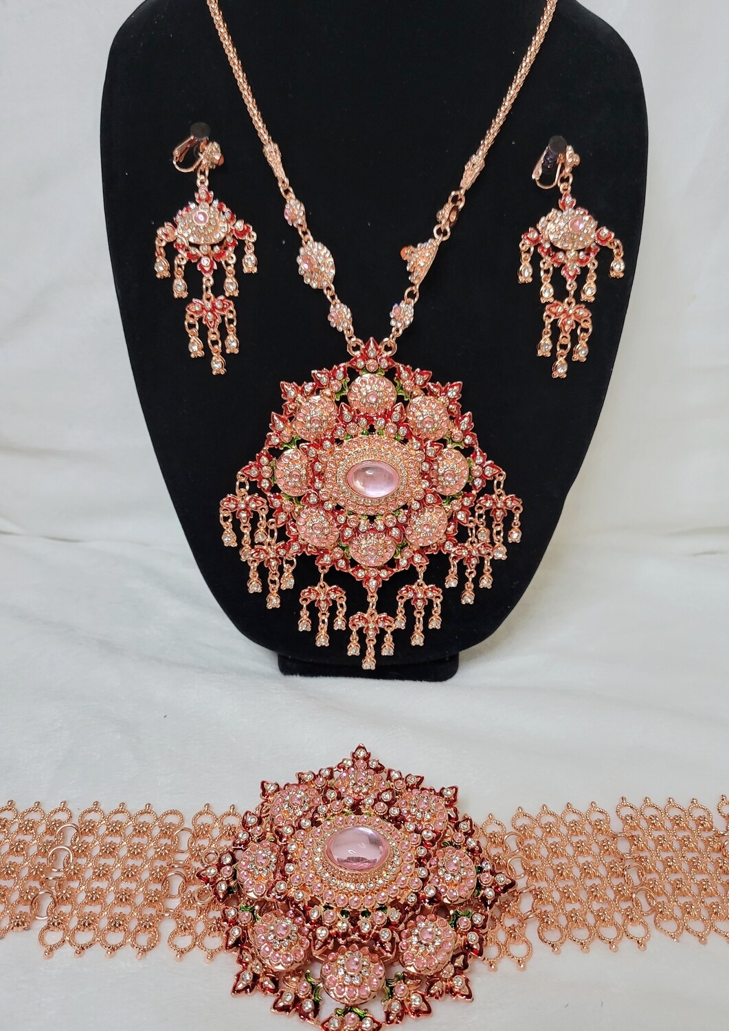 Pink Rose gold Thai accessories set