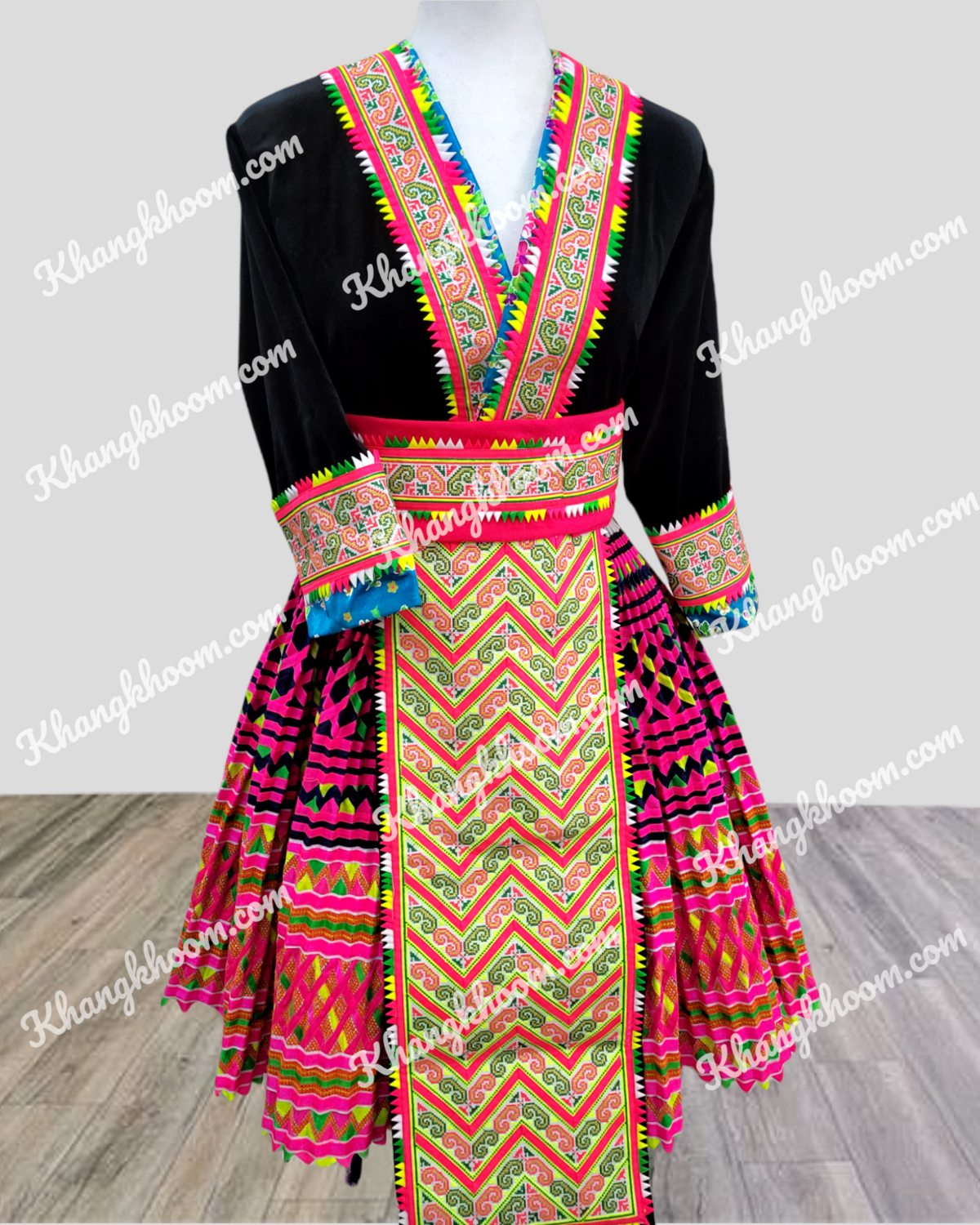Hmong Qwj Embroidery Set