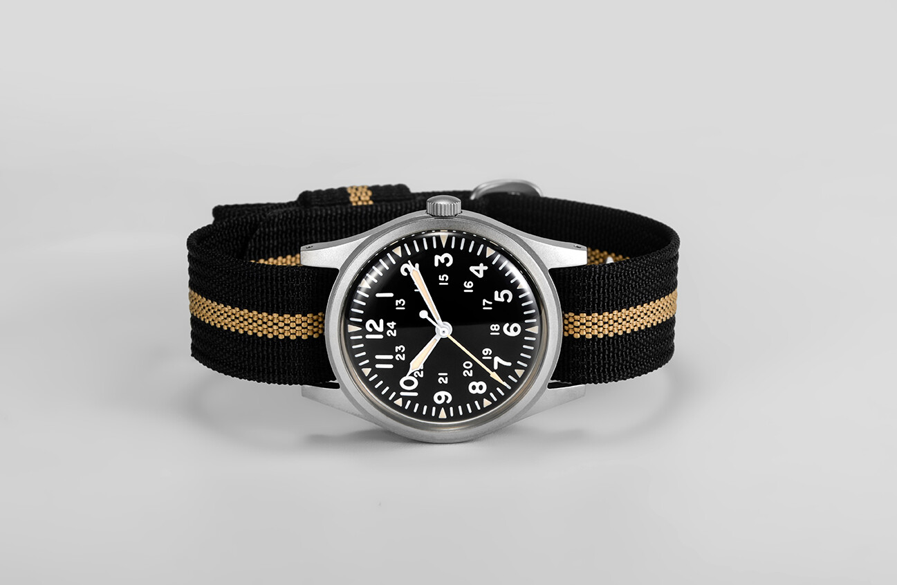 RDUNAE RA03 Retro Military 34.5mm Men Watch \u2013 Thorn Watch 
