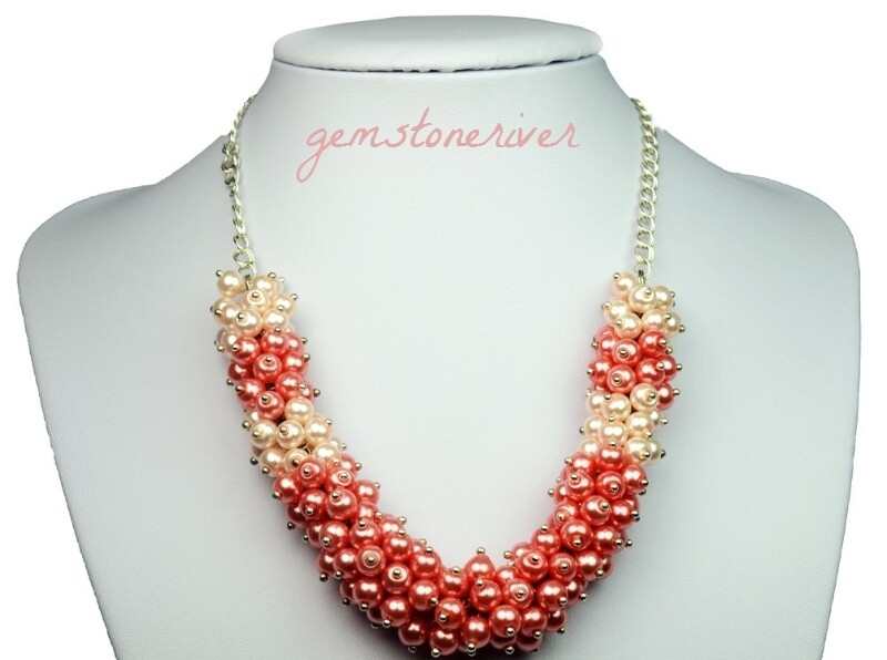 N21 Chunky Bold Cluster Bib Statement Necklace Coral peach pink light pink UK