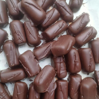 Dark Chocolate Almond Moka (10pcs)