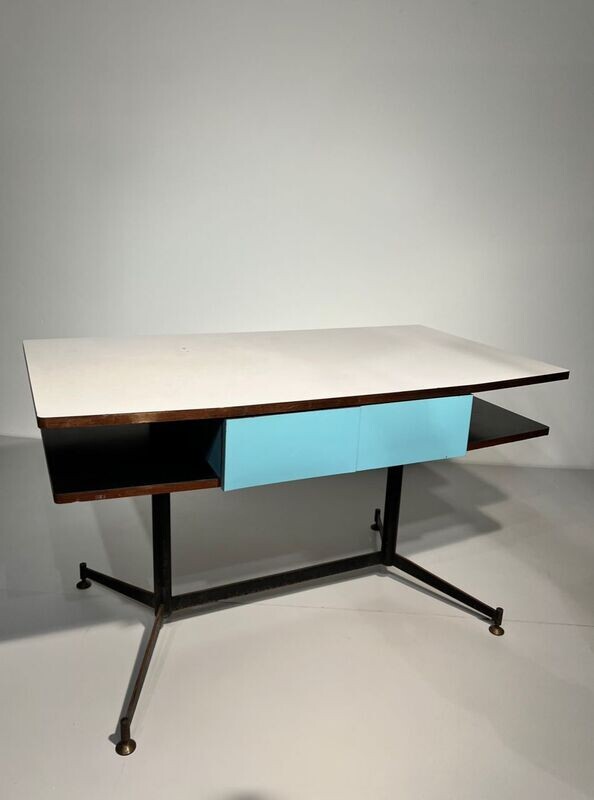 Scrivania in formica anni 50