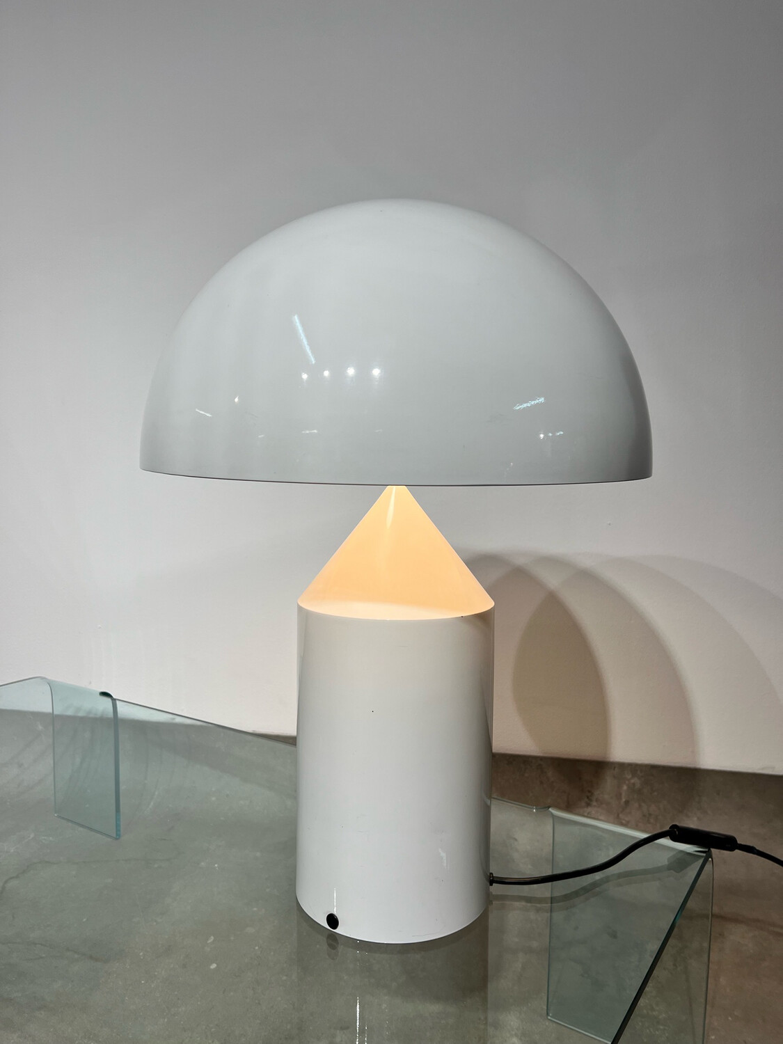 Lampada mod. Atollo per Oluce
