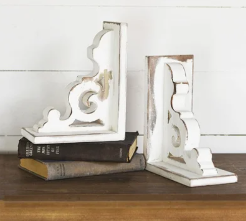 Distressed White Corbel