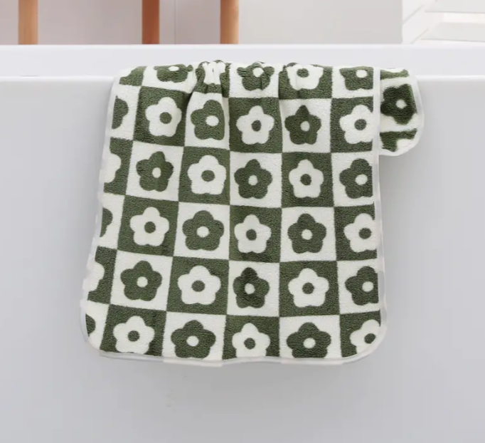 Retro Green Floral Towel