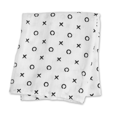 Mantita Swaddle Hugs and Kisses