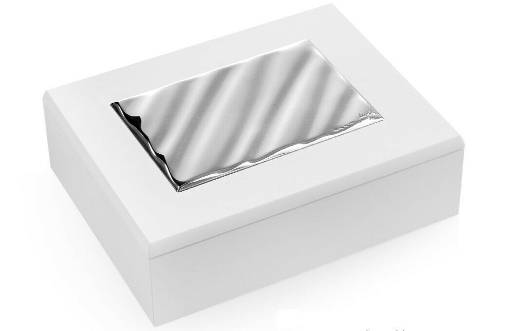 Cofre de Madera Blanco con Plata