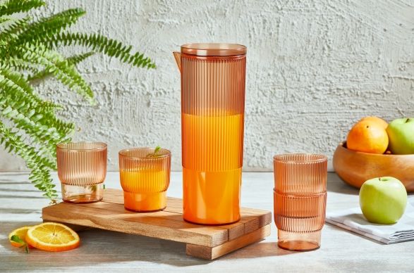 Set de Jarra y 4 Vasos Naranjas