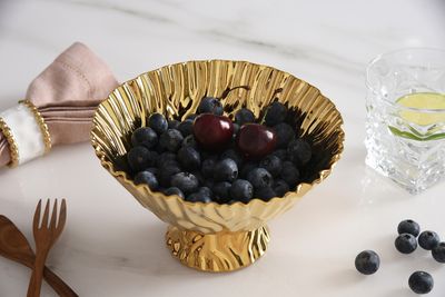 Bowl con Pie Pequeño Dorado