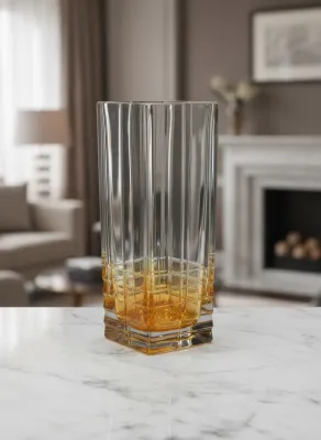 Square Diamond Vase Ambar