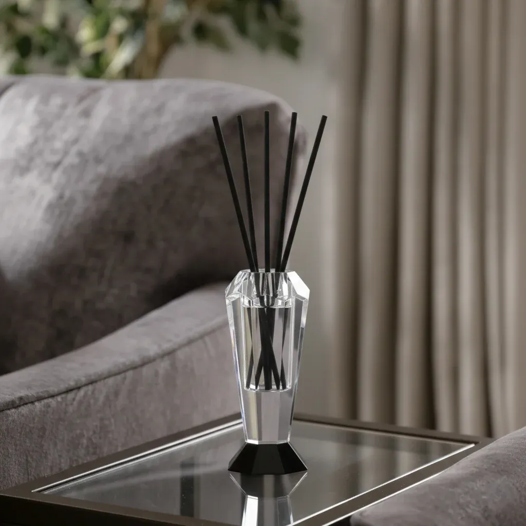 Difusor de Cristal con Base Negra