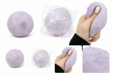 Crunchy foam bead ball