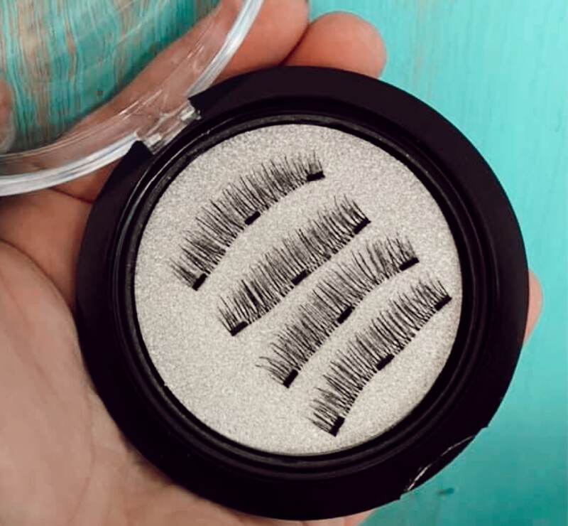 Magnetic Eyelashes.