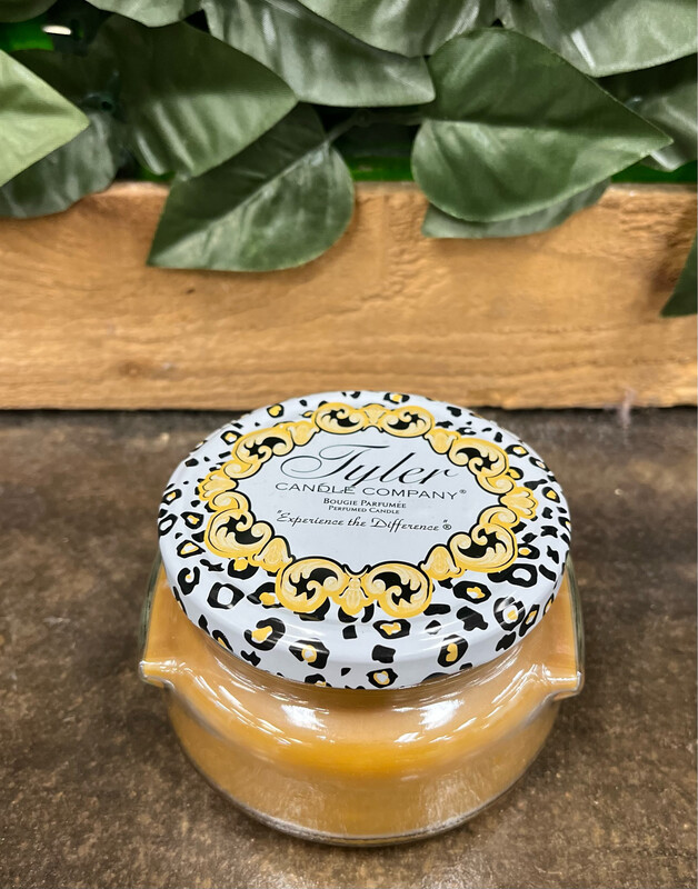 Candle 11oz Cowboy.*