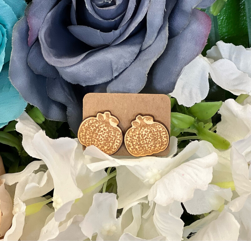 Leopard Pumpkin Studs.