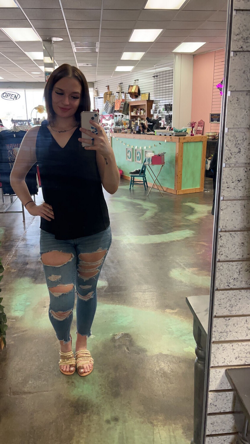 Black Knotted Tank