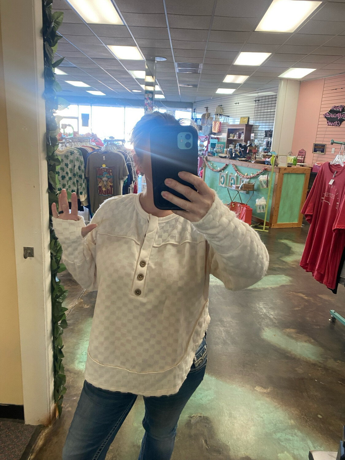 Ivory checker pull over