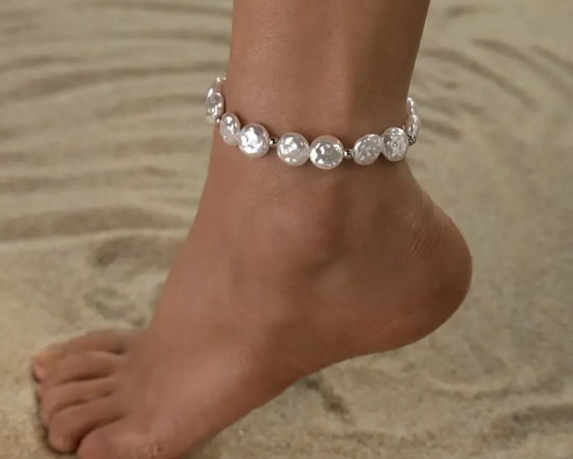Faux pearl anklet 