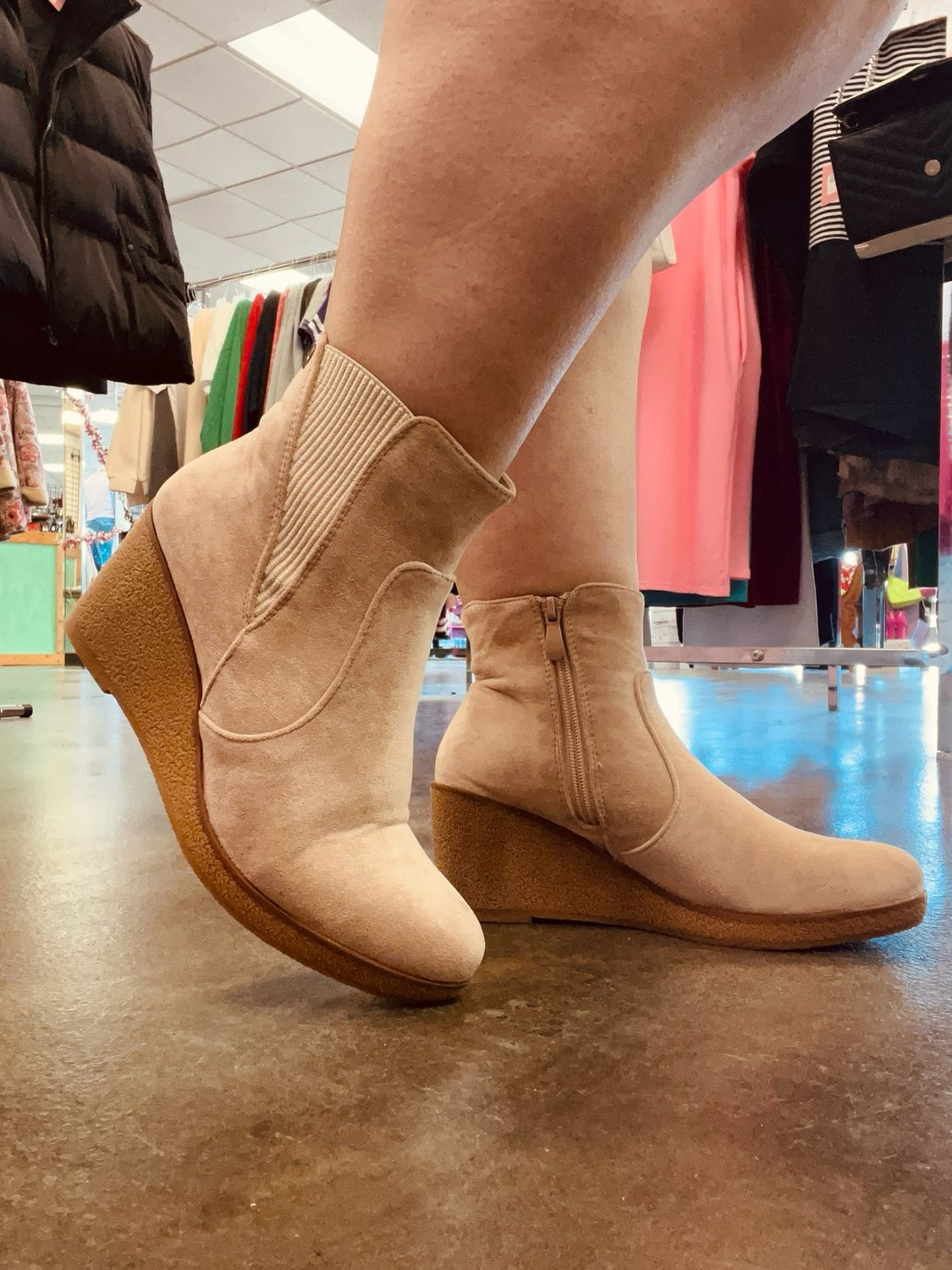 Nude Wedges