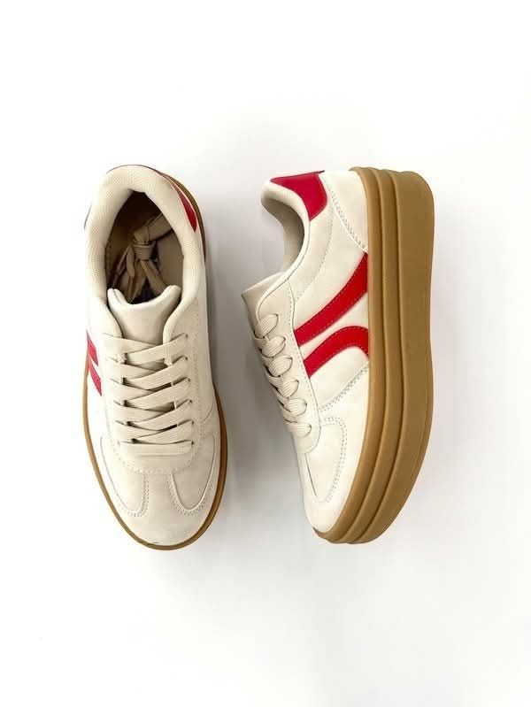 Old School Sneakers 