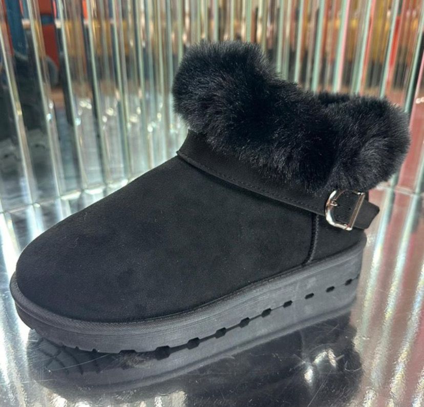 Black Faux Fur Top Booties