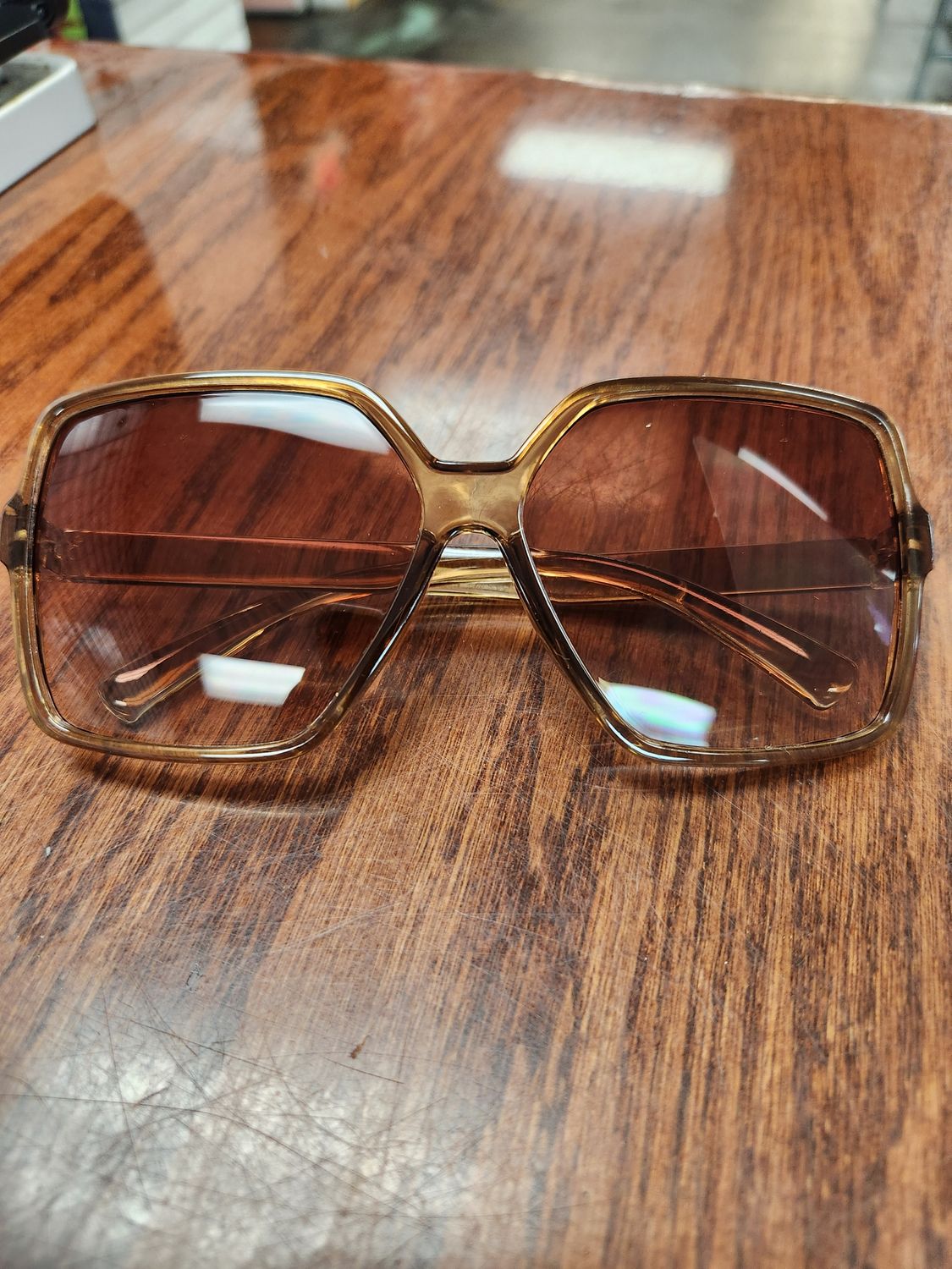 Oversized Square Chic Sunnies 