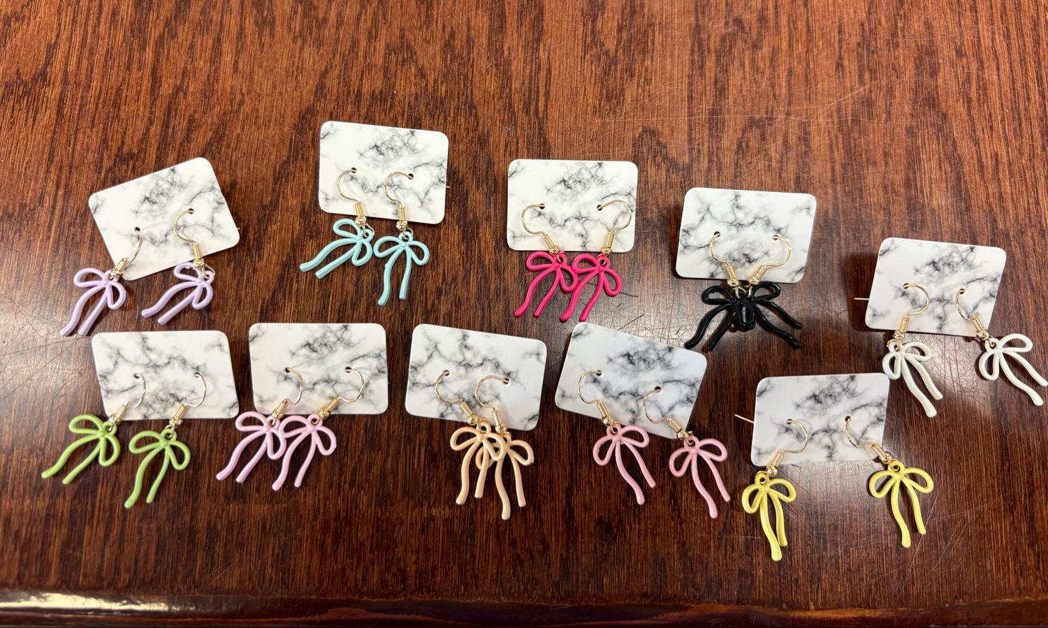 Bow dangle earrings