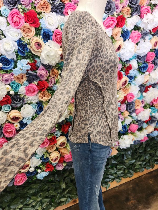 Leopard Shirt/LongSleeve