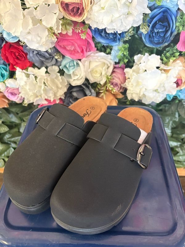 Platform slide on mules