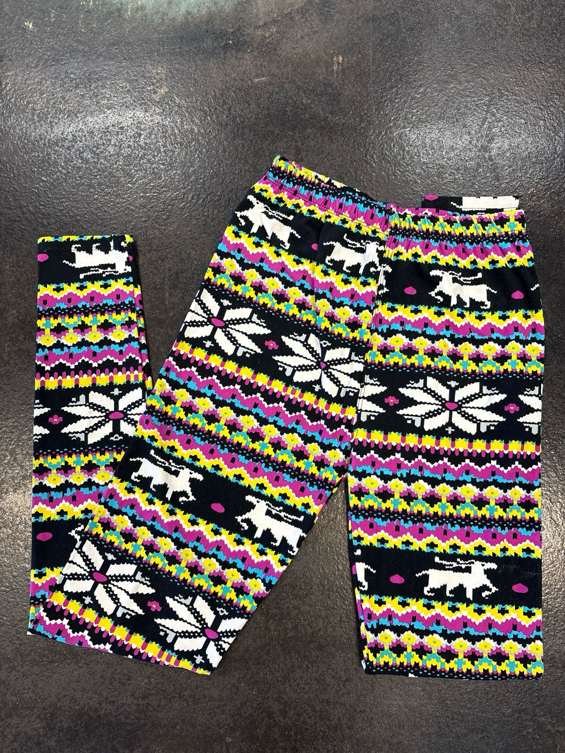 Reindeer purple yellow turquiose leggings reg!