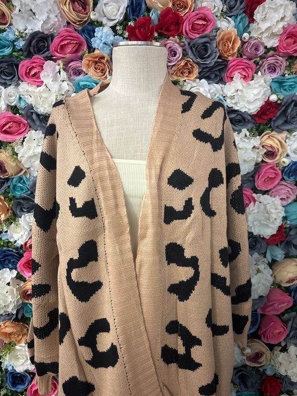 Cozy Leopard Cardigan 
