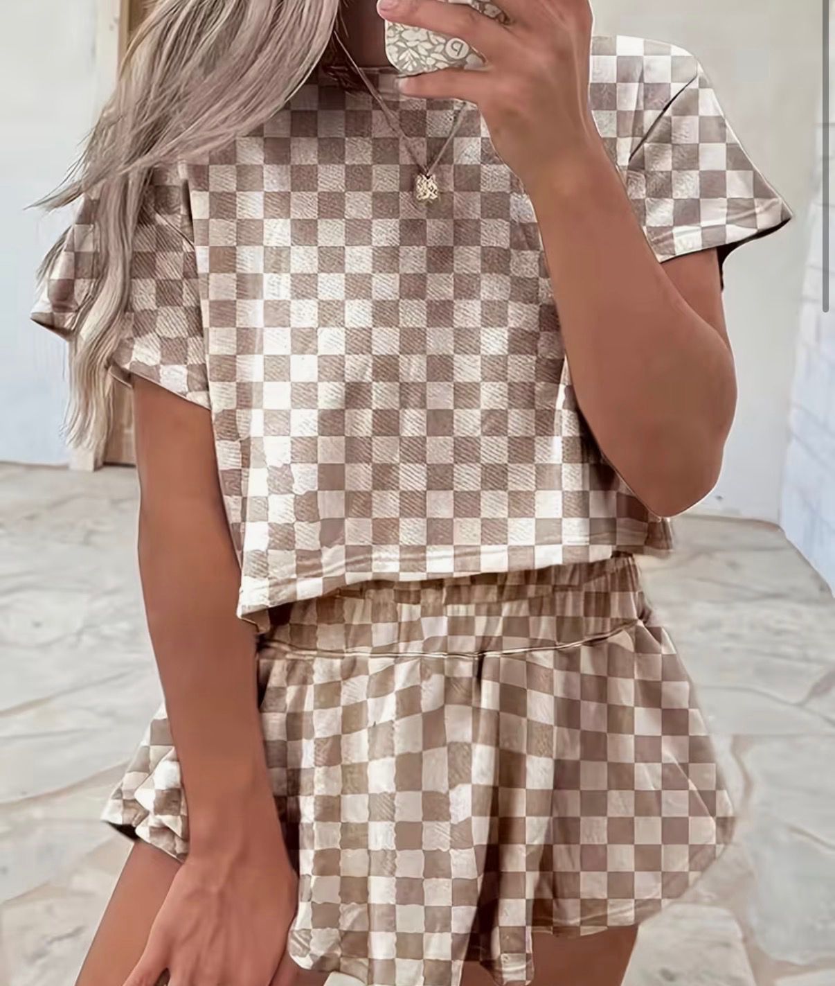 Checkered set