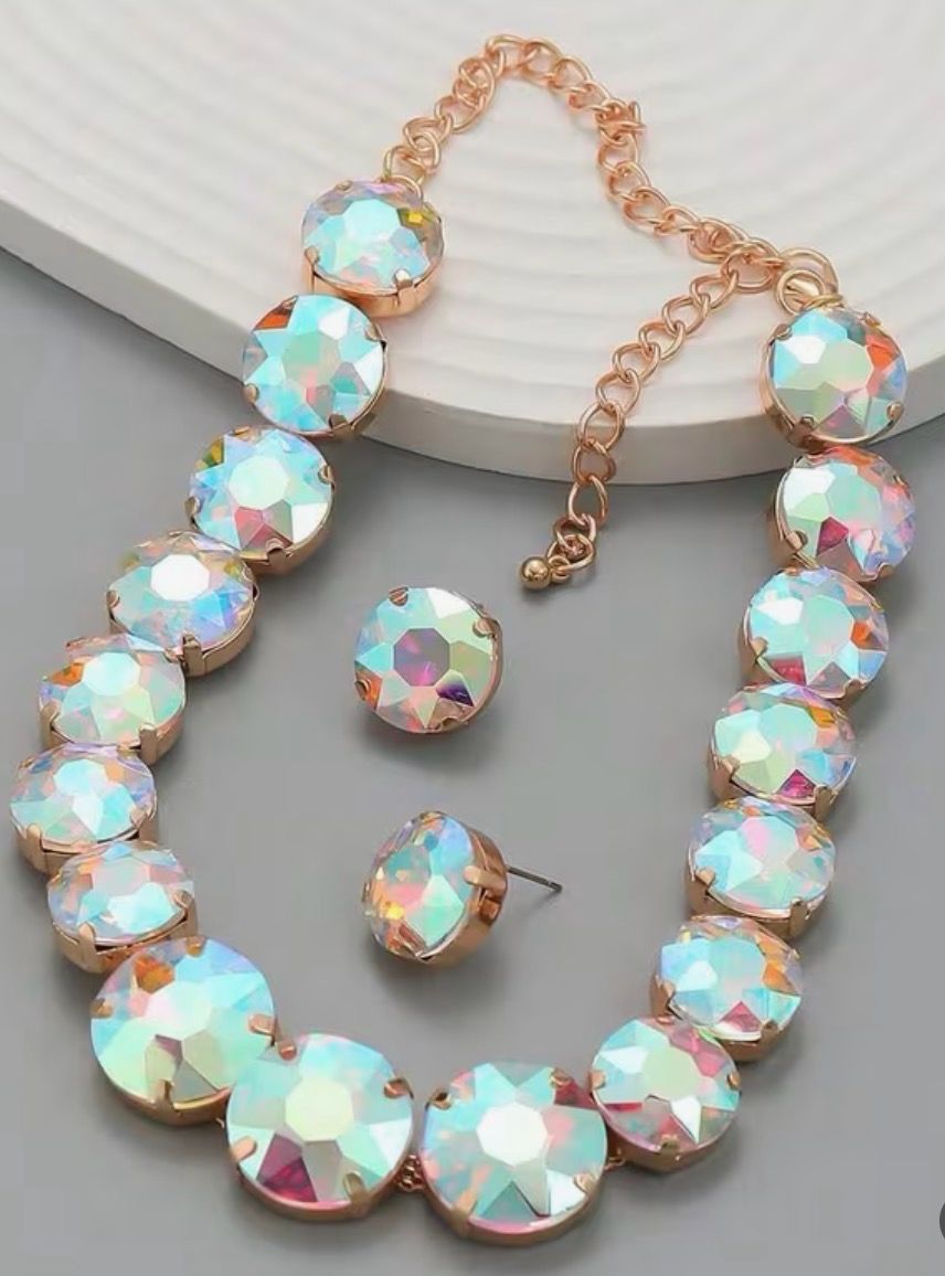 Gem necklace
