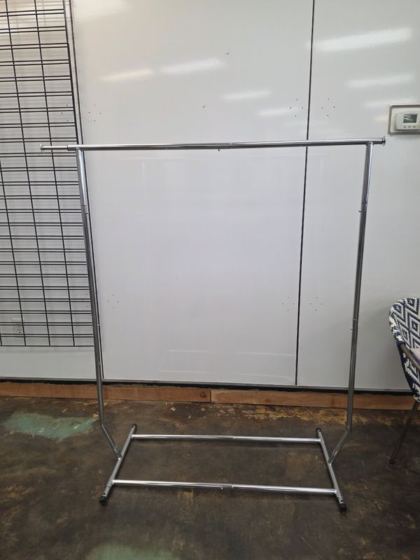 Single Clothing Racks 