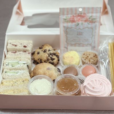 Tea For Two To-Go Box
